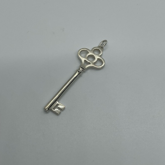 Tiffany & Co. Crown Key Pendant - Picture 3 of 8